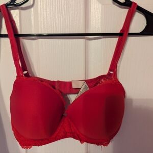 Victoria's Secret Dream Angels Red Lace Bra 32D
